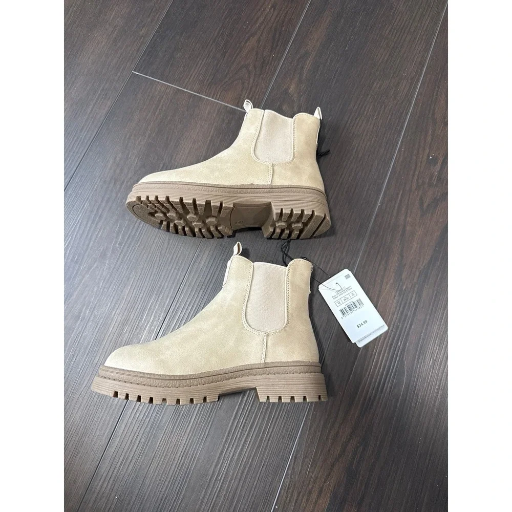 Tan Boots